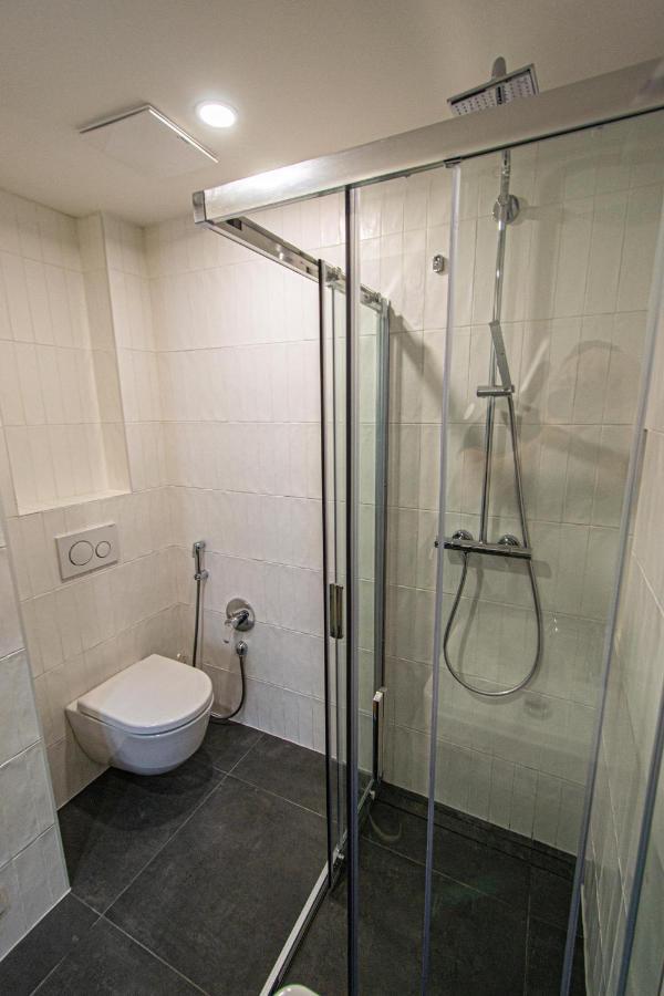 Main Train Station Apartment Close To The The Main Square! ปราก ภายนอก รูปภาพ